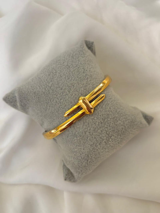 Gold Eternal Knot Bangle