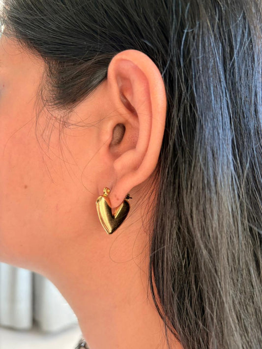 Golden Whisper Heart Hoops