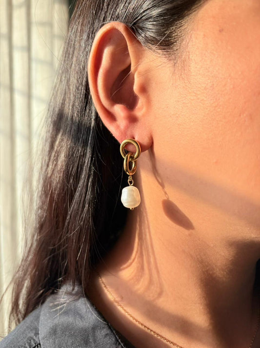 Luna Pearl Drop Earrings