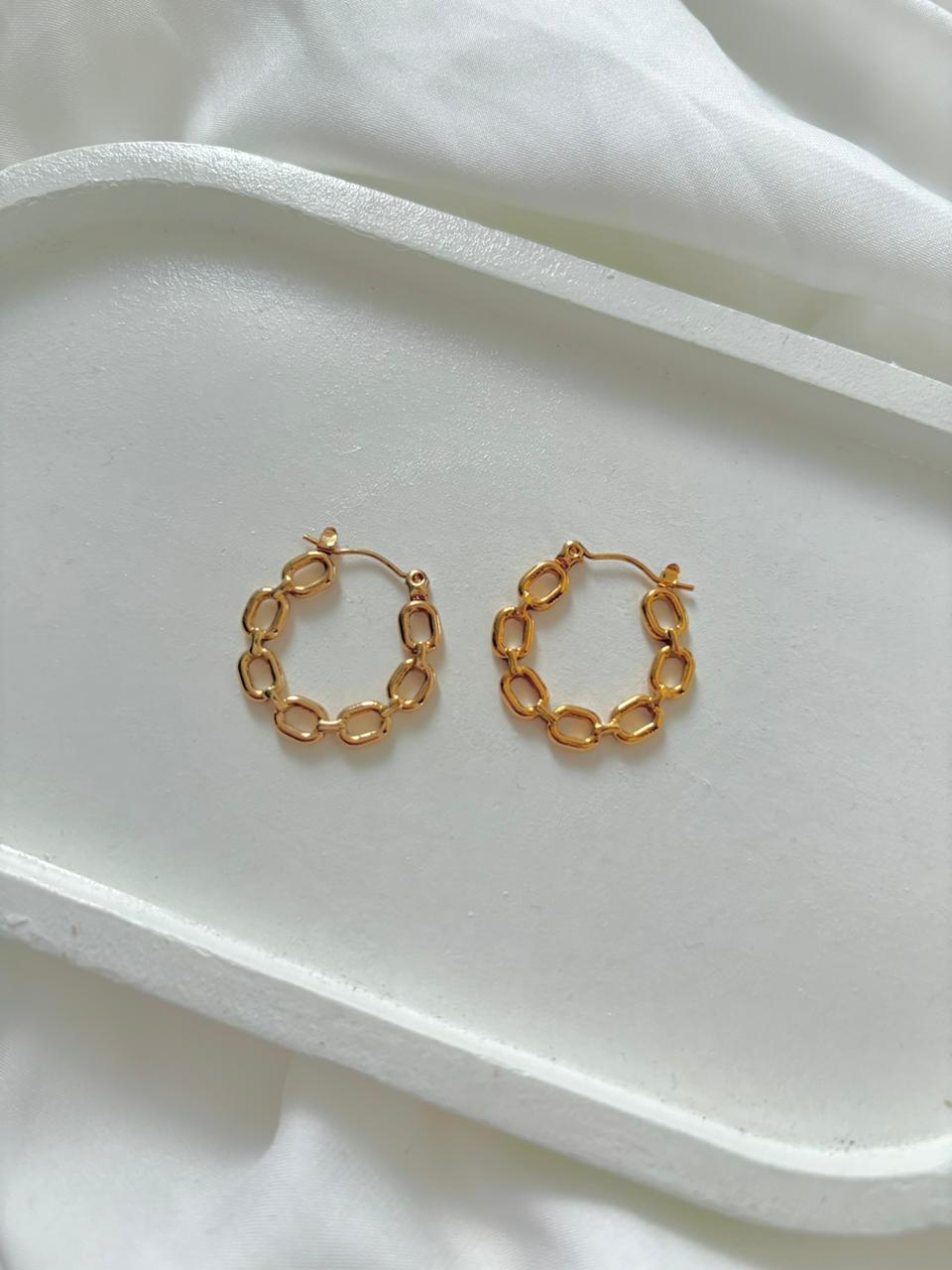 Aurelia Chain Hoops