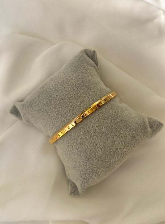 Engraved Gold Bar Bracelet